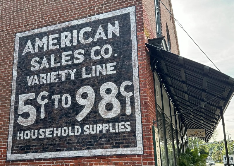 The Pitts Street Ghost Murals